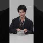 原因は自分にある。 吉澤要人さんの #ポーチのなかみ 👛 💜