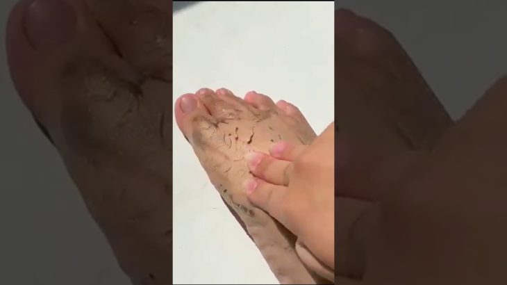 Dead Skin & Suntan Remover 🫶 | Get Fair Feet | #shorts #beauty #tanning #beautytips #dark #shorts