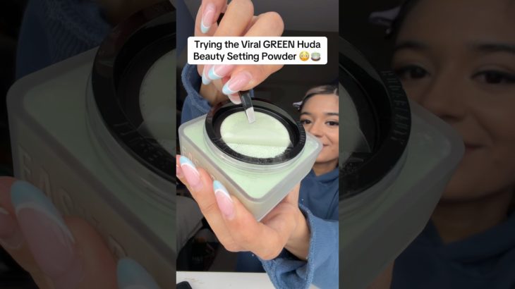 😱 GREEN HUDA BEAUTY SETTING POWDER??