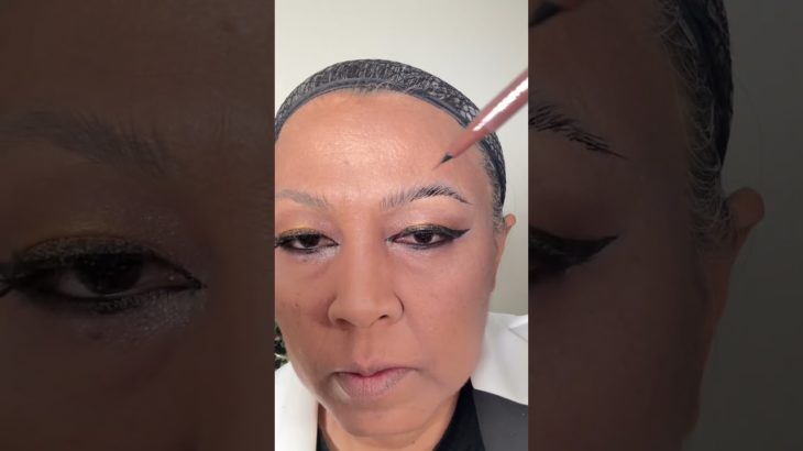 #eyebrows  #makeup #trending #tutorial #hack #makeuptutorial #makeupartist #beautiful #beauty