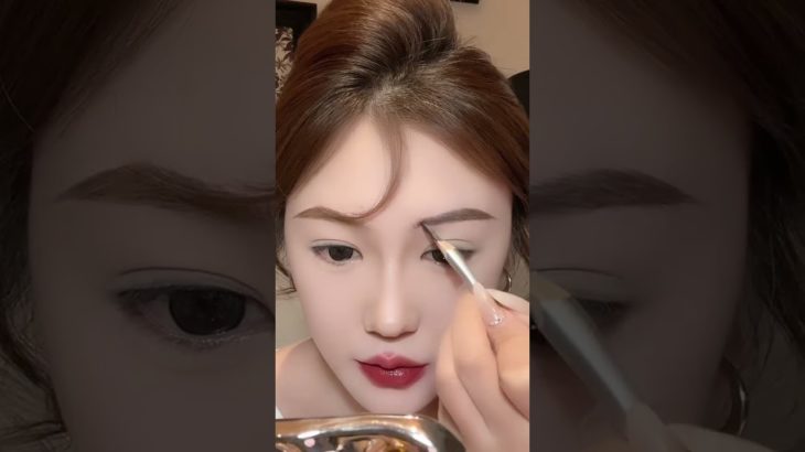 Draw perfect eyebrows easily, makeup tutorial, beauty tips, makeup tips #beauty #makeup #shorts